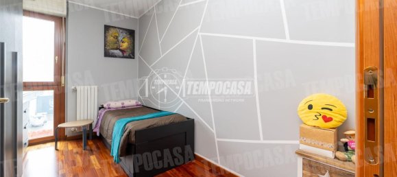 3 rooms Apartment in Seriate, Italy No. 13757 10