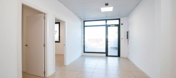 114m² Commercial property in Mahon, Spain No. 3745 3