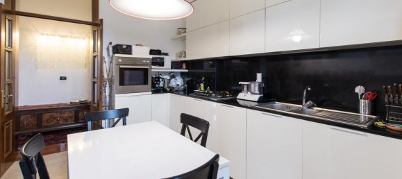 3-salle Appartement à Padua, Italy No. 31811 27