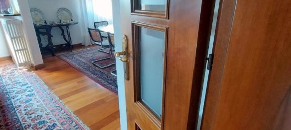 3-salle Appartement à Padua, Italy No. 31811 11