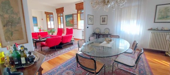 3-salle Appartement à Padua, Italy No. 31811 2