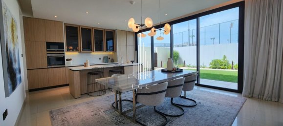 4 bedrooms Villa in Saadiyat Island, UAE No. 39989 4