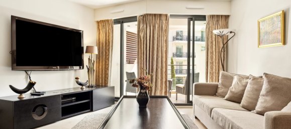 2 bedrooms Apartment in Cannes, France No. 766 9