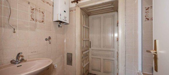 2 rooms Apartment in Meidling, Austria No. 136866 2