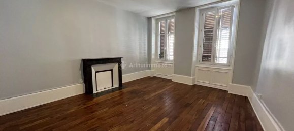 13-Zimmer Gebäude in Neufchateau, France, Nr. 255344 4