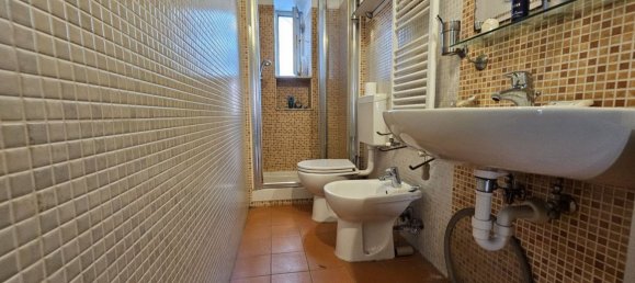 4 bedrooms Apartment in Savona, Italy No. 311958 7