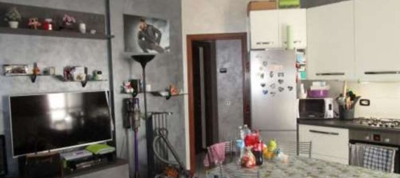 Apartamento de 3 habitaciónes en Carate Brianza, Italy No. 6181 2
