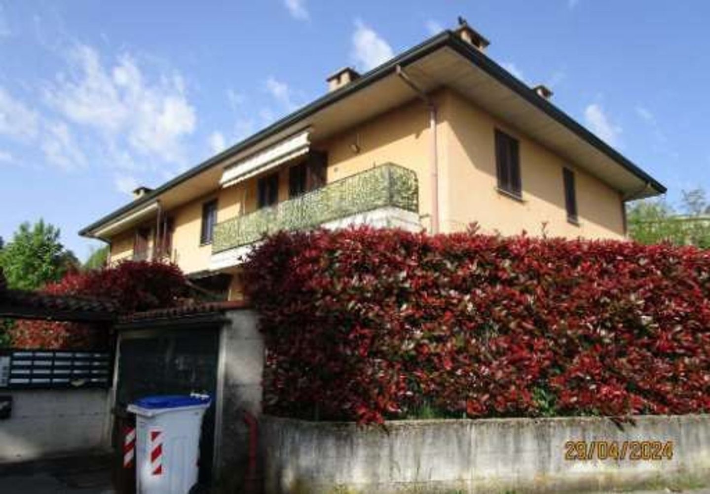 Apartamento de 3 habitaciónes en Carate Brianza, Italy No. 6181