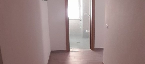 3 rooms Apartment in Eboli, Italy No. 130687 9