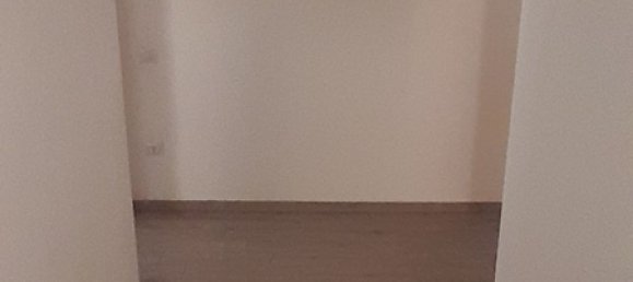 3 rooms Apartment in Eboli, Italy No. 130687 8