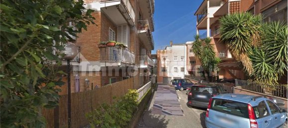 1 bedroom Apartment in Rome, Italy No. 336577 4