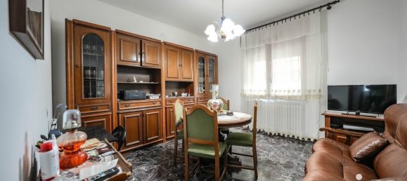 2 bedrooms Villa in Codigoro, Italy No. 153370 2