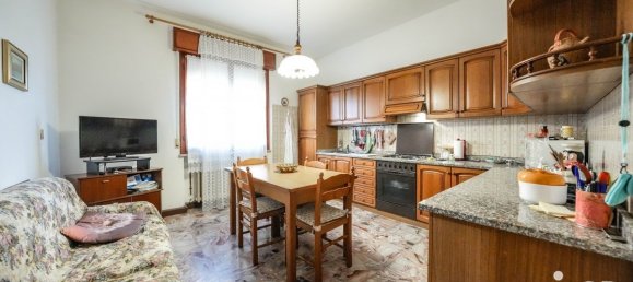 2 bedrooms Villa in Codigoro, Italy No. 153370 5