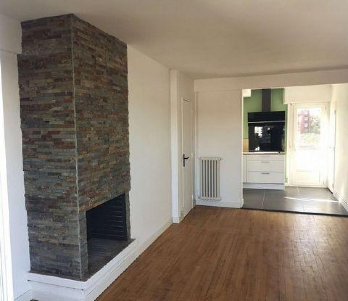 2 bedrooms Condo in Bayonne, France No. 16107