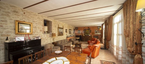 6غرفة فيلا في Corciano, Italy رقم 84016 20