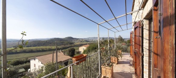 6غرفة فيلا في Corciano, Italy رقم 84016 46