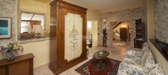 6غرفة فيلا في Corciano, Italy رقم 84016 9