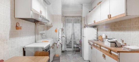 2-salle Appartement à Milan, Italy No. 241331 18