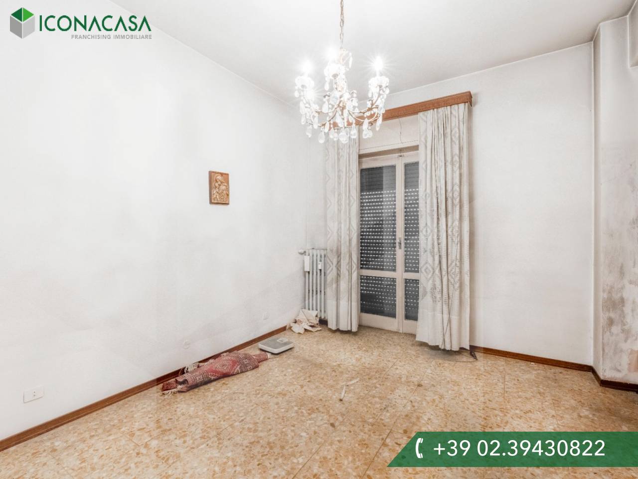 2-salle Appartement à Milan, Italy No. 241331