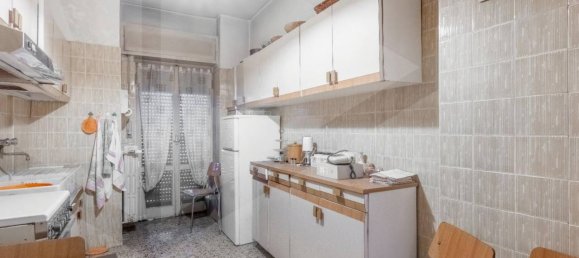 2-salle Appartement à Milan, Italy No. 241331 19