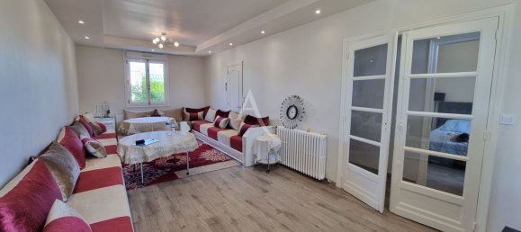 4 bedrooms House in Saint-Gervais-la-Foret, France No. 255003 2