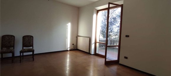 11غرفة شقة في Morrovalle, Italy رقم 152337 6