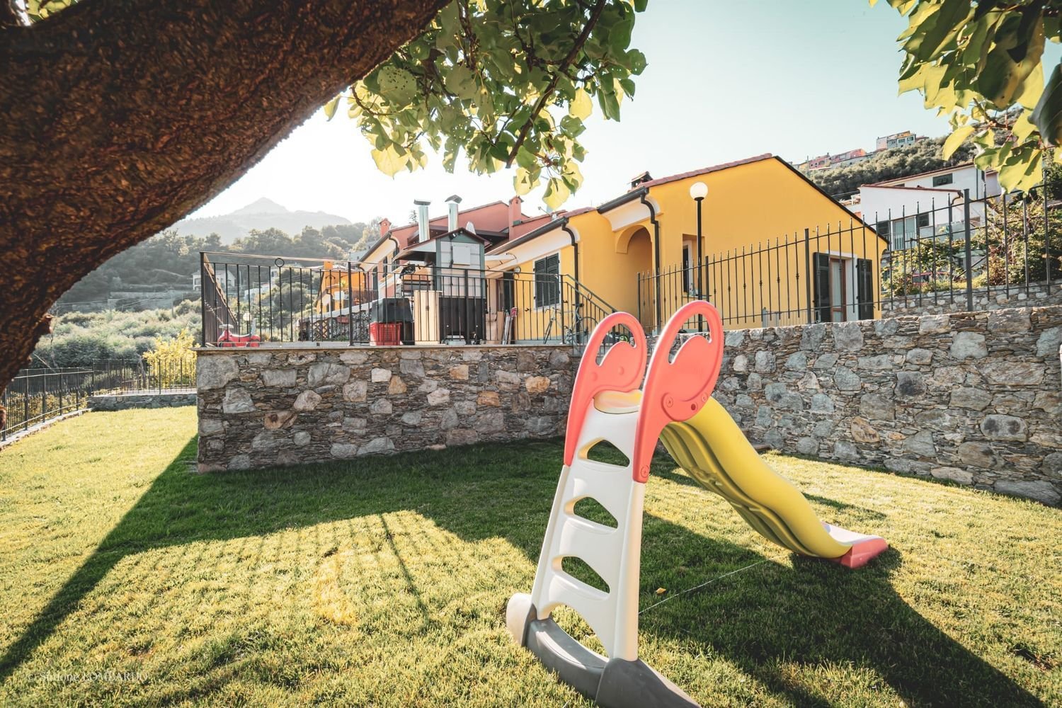 Casa de 2 habitaciónes en Magliolo, Italy No. 308143