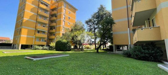 Apartamento de 3 habitaciónes en Monza, Italy No. 271916 32