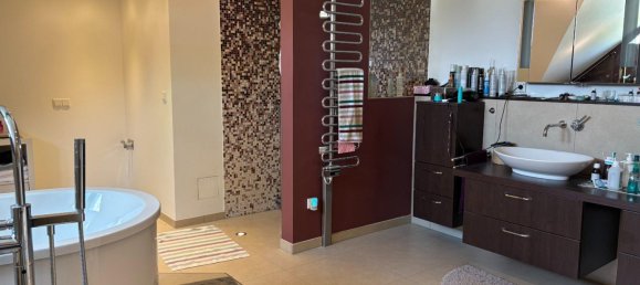 Вилла с 11 комнатами в Майн-Кинциг, Германия № 204523 6