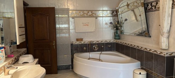 Вилла с 11 комнатами в Майн-Кинциг, Германия № 204523 4