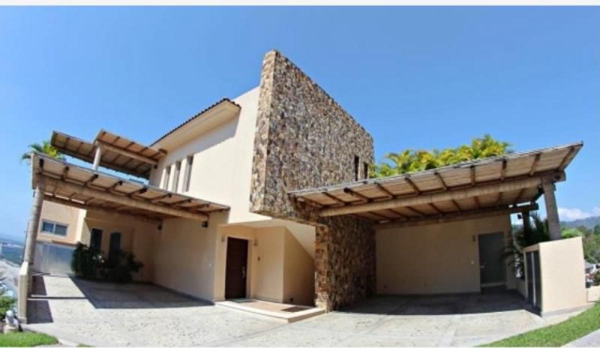 4 bedrooms House in Guerrero, Mexico No. 161800