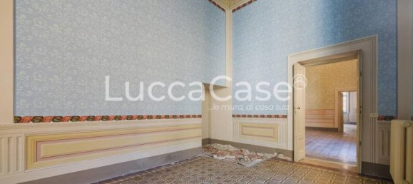 5 rooms Apartment in Lucca, Italy No. 269194 11