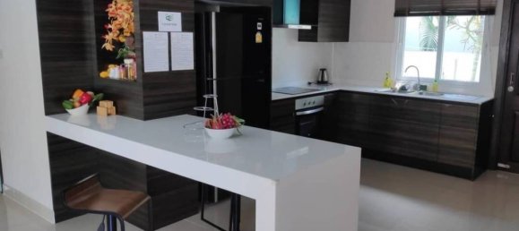 4 bedrooms Villa in Pattaya, Thailand No. 16409 3