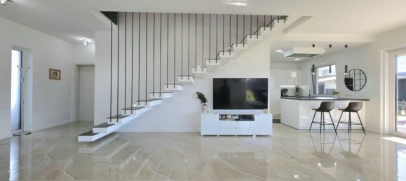 5 rooms House in Grafenstein, Austria No. 238811 4