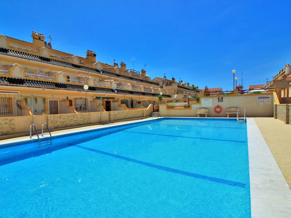 Вилла с 3 спальнями в Аликанте, Испания № 263888