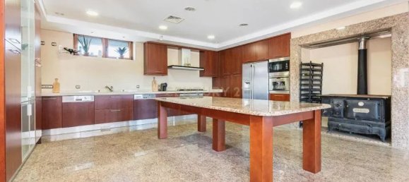 8 bedrooms House in Vila Franca de Xira, Portugal No. 91111 10