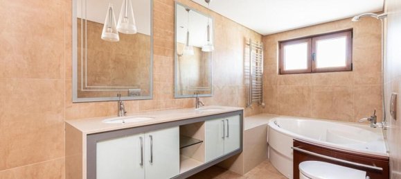 8 bedrooms House in Vila Franca de Xira, Portugal No. 91111 17