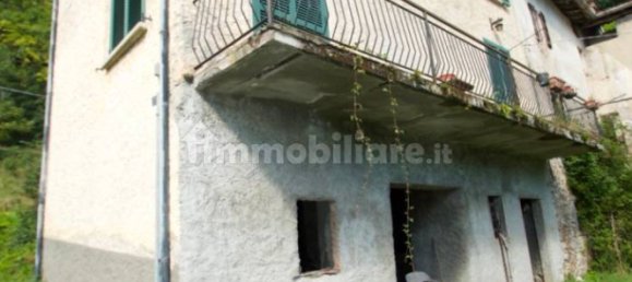 5 bedrooms Villa in Oliveto Lario, Italy No. 285515 11