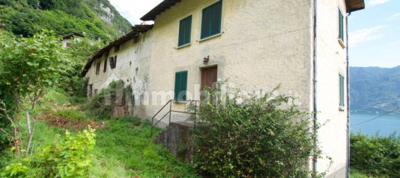 5 bedrooms Villa in Oliveto Lario, Italy No. 285515 14