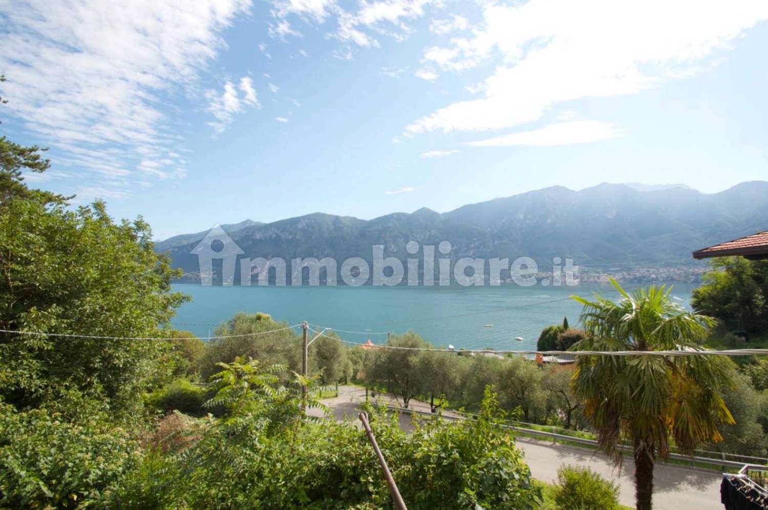 5 bedrooms Villa in Oliveto Lario, Italy No. 285515