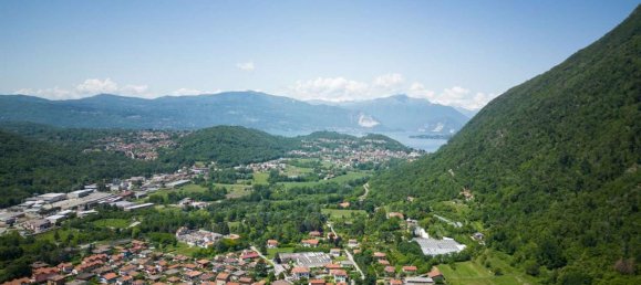 2-salle Appartement à Cittiglio, Italy No. 26383 3