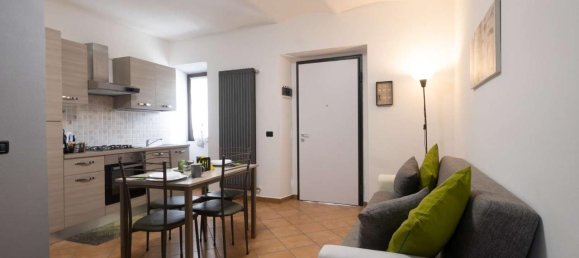2-salle Appartement à Cittiglio, Italy No. 26383 27