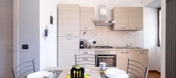 2-salle Appartement à Cittiglio, Italy No. 26383 6