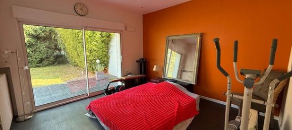 Casa de 2 dormitorios en Sevran, France No. 315584 7