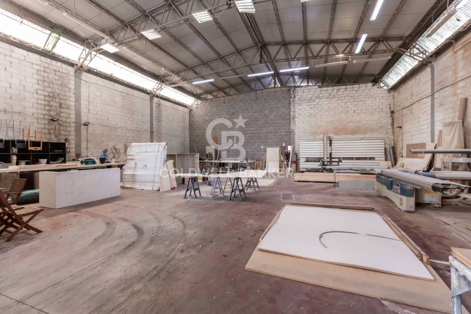  مستودع في Aprilia, Italy 1432متر مربع رقم 289218