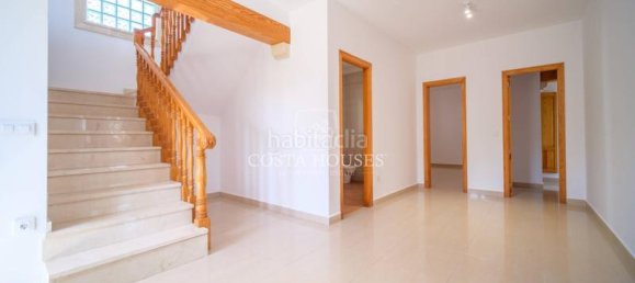 Villa de 4 dormitorios en Alicante, Spain No. 32720 10