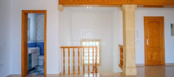 Villa de 4 dormitorios en Alicante, Spain No. 32720 28