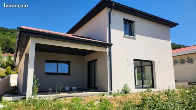 4 غرف نوم فيلا في Saint-Martin-du-Mont, France رقم 289789