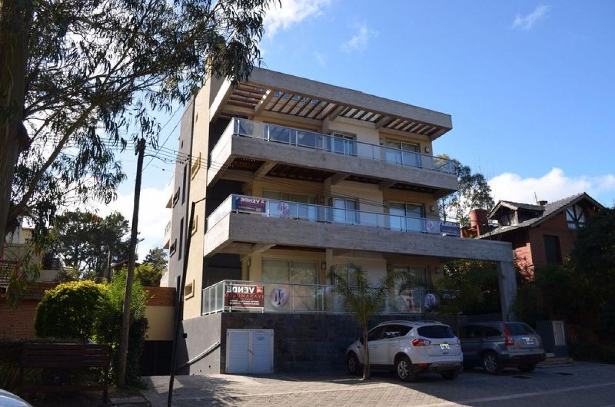 Apartamento de 2 dormitorios en Mar del Plata, Argentina No. 98283