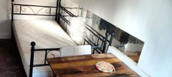 Studio in Paris, France No. 315654 3